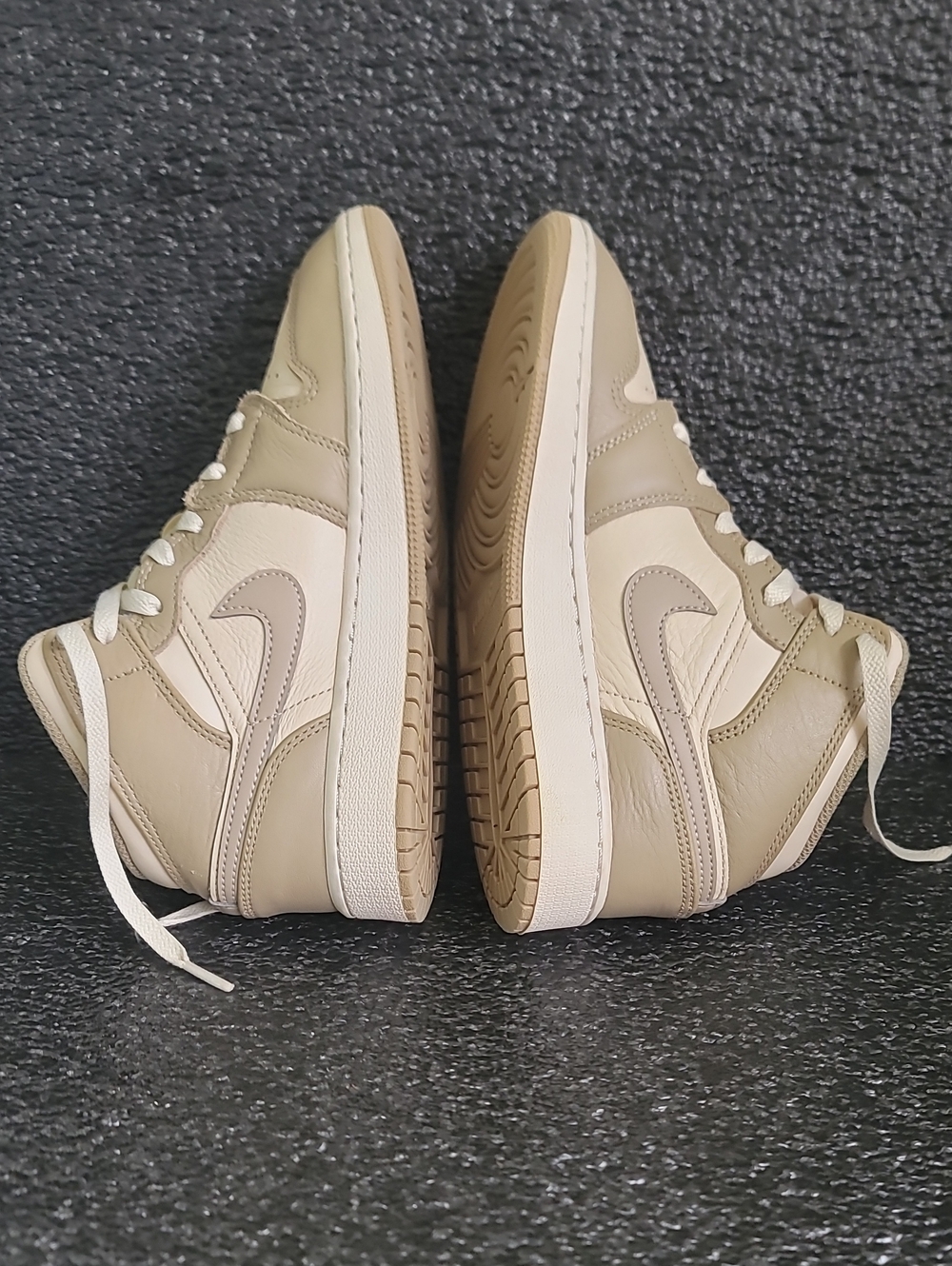 Nike Air Jordan 1 Mid 🔥"Legend Brown" 🔥 Wmns 6.5 Fast Shipling. - Picture 5 of 15